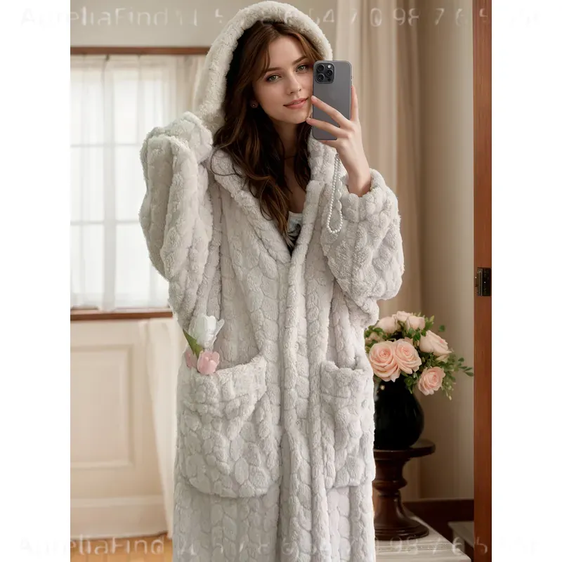 レディースフランネルローブ 秋冬用 コーラルフリース ロング - Bathrobe のレビューと価格